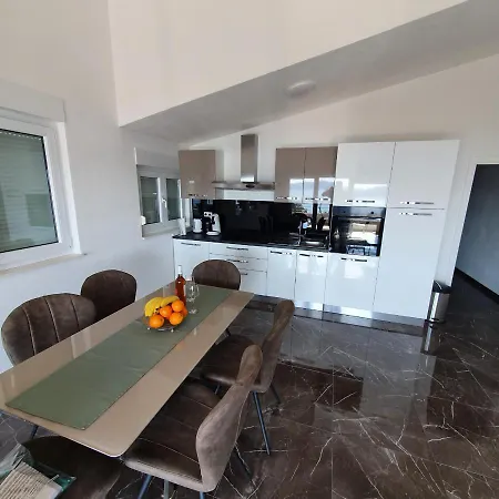 Apartamento Adria *